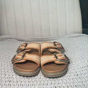 Universal Thread Women Tan Woven Double-Buckle Slide Sandals size 9